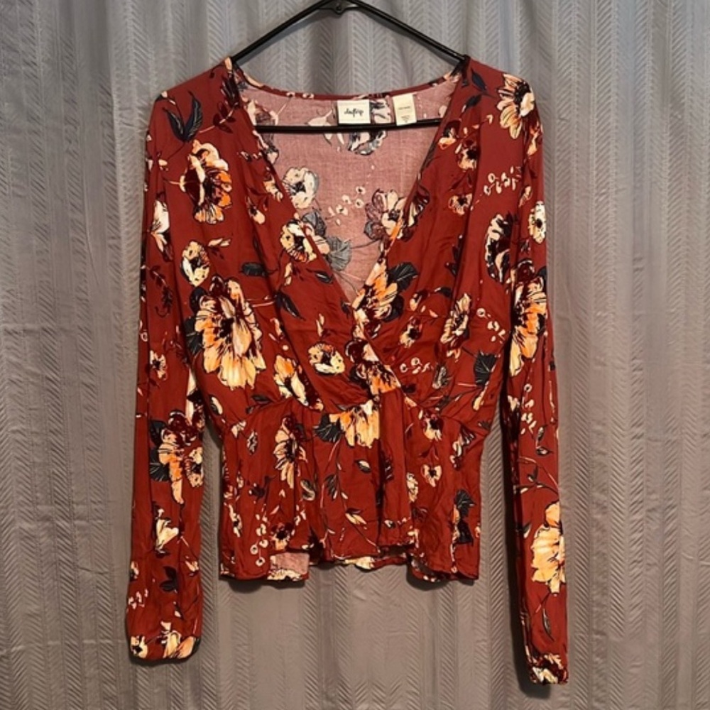 Daytrip Floral Criss Cross Top